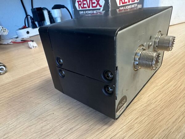 REWEX W 520' ROSWATTMETRO DA 1.8 A 200 MHZ  200 WATT OTTIMO CON IMBALLO