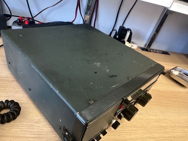 ICOM IC M 700 HF MARINO CON  BANDE RADIOAMATORIALI OTTIMO 150 WATT