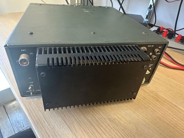ICOM IC M 700 HF MARINO CON  BANDE RADIOAMATORIALI OTTIMO 150 WATT