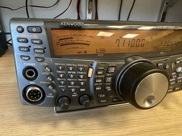 KENWOOD TS 2000 X PENTABANDA HF 50 144 430 1200 MHZ ALL MODE OTTIMO DOPPIO IMBALLO