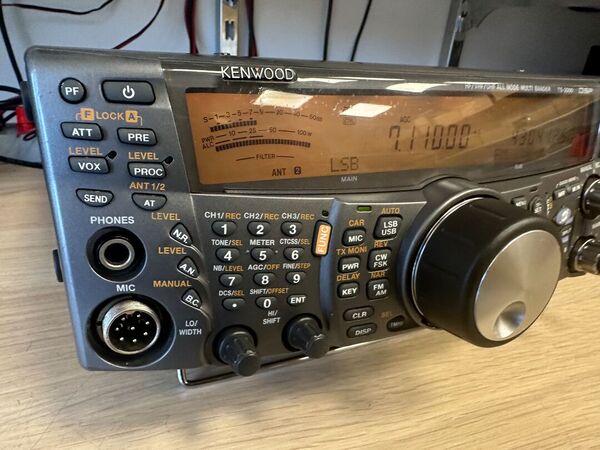 KENWOOD TS 2000 X PENTABANDA HF 50 144 430 1200 MHZ ALL MODE OTTIMO DOPPIO IMBALLO
