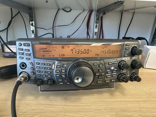 KENWOOD TS 2000 E QUADRIBANDA ALL MODE OTTIMO CON IMBALLO