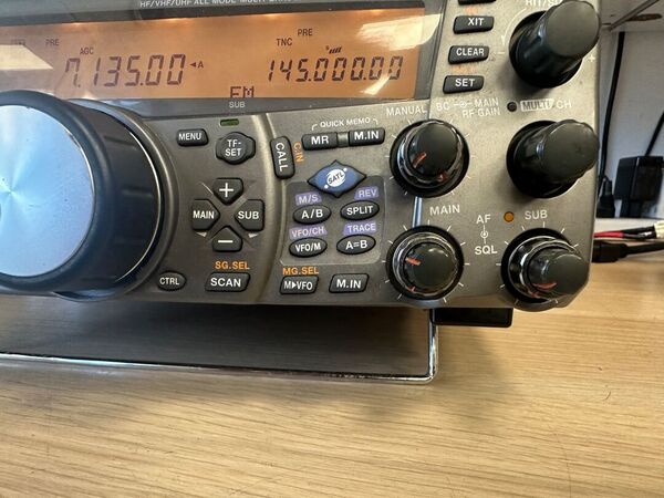 KENWOOD TS 2000 E QUADRIBANDA ALL MODE OTTIMO CON IMBALLO