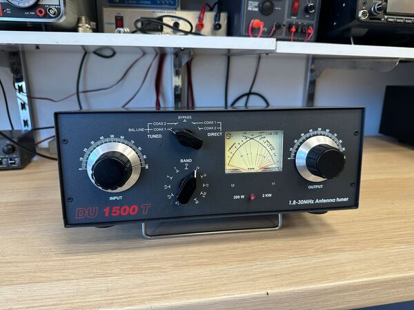 DU TUNER DU1500T -ACCORDATORE DI ANTENNA HF 1,8-30 Mhz - 1500W PEP COME NUOVO