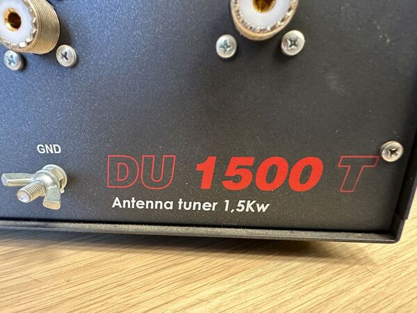 DU TUNER DU1500T -ACCORDATORE DI ANTENNA HF 1,8-30 Mhz - 1500W PEP COME NUOVO