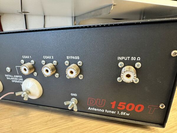 DU TUNER DU1500T -ACCORDATORE DI ANTENNA HF 1,8-30 Mhz - 1500W PEP COME NUOVO
