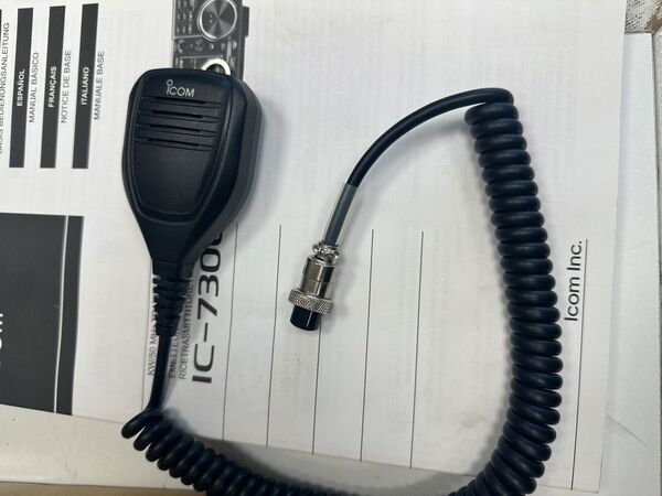 ICOM IC 7300 HF E 50 MHZ ALL MODE OTTIMO CON IMBALLO
