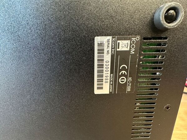 ICOM IC 7100 QUADRIBANDA ALL MODE OTTIMO