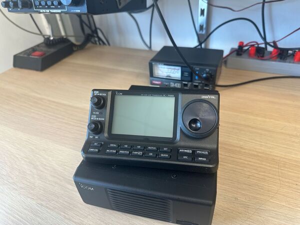 ICOM IC 7100 QUADRIBANDA ALL MODE OTTIMO