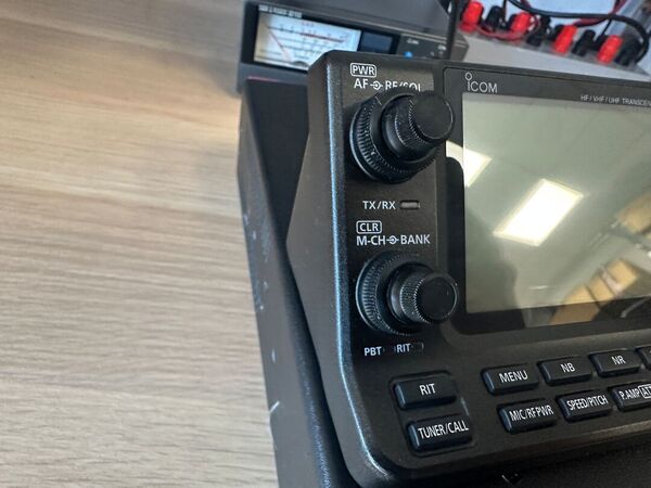 ICOM IC 7100 QUADRIBANDA ALL MODE OTTIMO