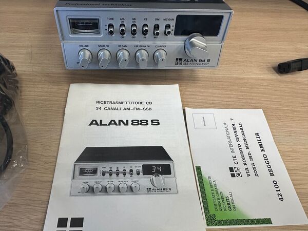 ALAN 88 S CB 34 CANALI ALL MODE AM  FM LSB USB OMOLOGATO CONDIZIONI ECCELLENTI CON IMBALLO