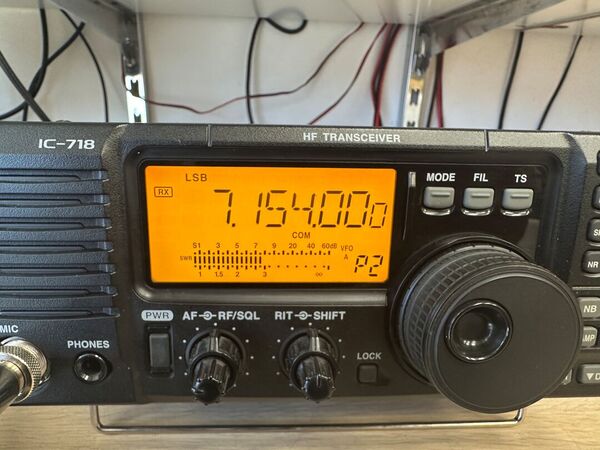 ICOM IC 718 HF ALL MODE OTTIMO CON IMBALLO