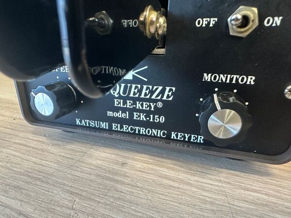KATSUMI ELECTRONIC KEYER MODEL EK-150 ALIMENTAZIONE 220 V OTTIMO E RARO