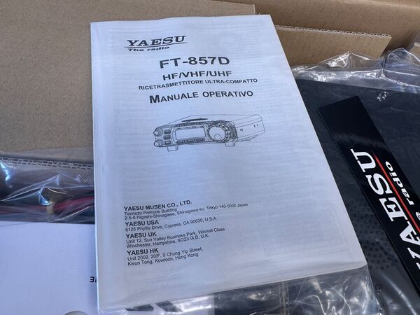 YAESU FT 857 D QUADRIBANDA ALL MODE COME NUOVO CON KIT YSK 857 , TXCO, CAVO PROGRAMMAZIONE  IMBALLO GARANZIA CSY AND SON