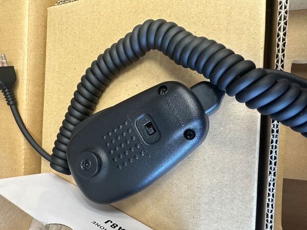 YAESU FT 857 D QUADRIBANDA ALL MODE COME NUOVO CON KIT YSK 857 , TXCO, CAVO PROGRAMMAZIONE  IMBALLO GARANZIA CSY AND SON