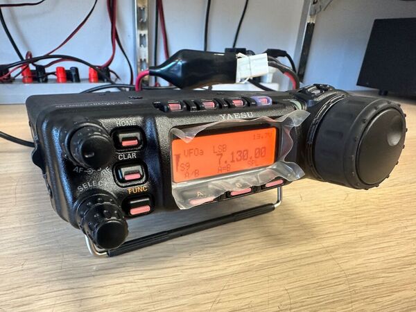 YAESU FT 857 D QUADRIBANDA ALL MODE COME NUOVO CON KIT YSK 857 , TXCO, CAVO PROGRAMMAZIONE  IMBALLO GARANZIA CSY AND SON