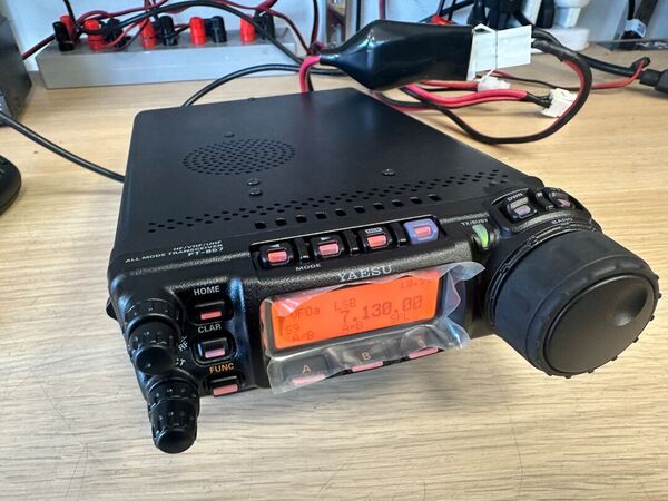 YAESU FT 857 D QUADRIBANDA ALL MODE COME NUOVO CON KIT YSK 857 , TXCO, CAVO PROGRAMMAZIONE  IMBALLO GARANZIA CSY AND SON