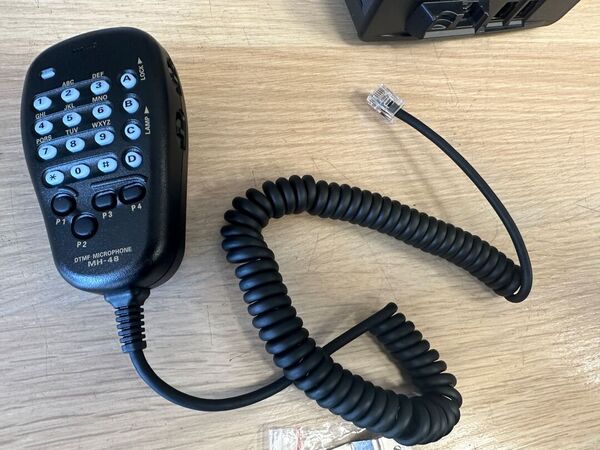 YAESU FTM 400 XDR/DE BIBANDA VEICOLARE OTTIMO CON IMBALLO