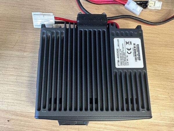 YAESU FTM 400 XDR/DE BIBANDA VEICOLARE OTTIMO CON IMBALLO