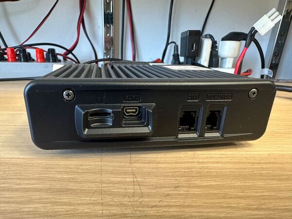YAESU FTM 400 XDR/DE BIBANDA VEICOLARE OTTIMO CON IMBALLO