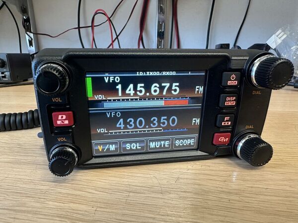 YAESU FTM 400 XDR/DE BIBANDA VEICOLARE OTTIMO CON IMBALLO