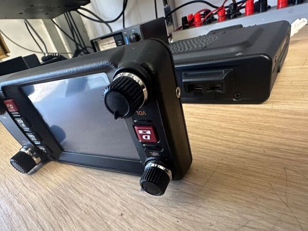 YAESU FTM 400 XDR/DE BIBANDA VEICOLARE OTTIMO CON IMBALLO