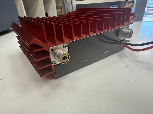 MAGNUM ME 300 T AMPLIFICATORE LINEARE 26-3' MHZ OTTIMO