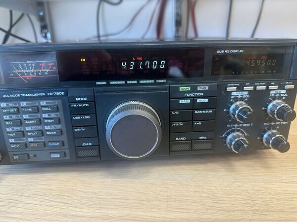 KENWOOD TS 790 TRIBANDA ALL MODE 144 430 1200 (FUNZIONANTE SOLO IN RX 1200) OTTIMO CON SUB TONI