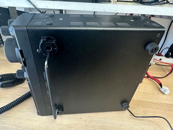 YAESU FT 710 AESS HF E 50 MHZ ALL MODE COME NUOVO 2025 GARANZIA CSY AND SON RESIDUA 4 ANNI CON IMBALLO