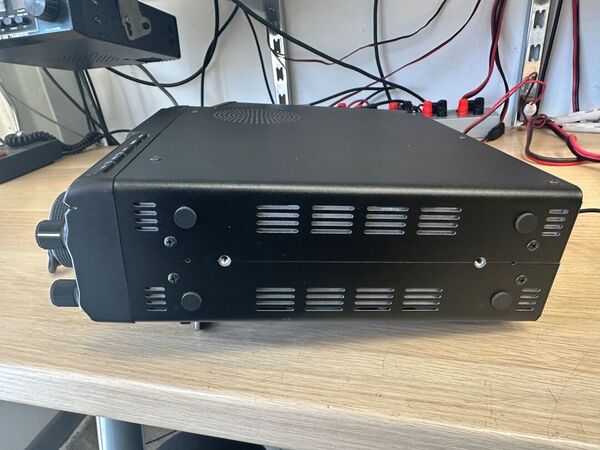 YAESU FT 710 AESS HF E 50 MHZ ALL MODE COME NUOVO 2025 GARANZIA CSY AND SON RESIDUA 4 ANNI CON IMBALLO