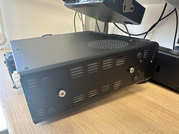 YAESU FT 710 AESS HF E 50 MHZ ALL MODE COME NUOVO 2025 GARANZIA CSY AND SON RESIDUA 4 ANNI CON IMBALLO