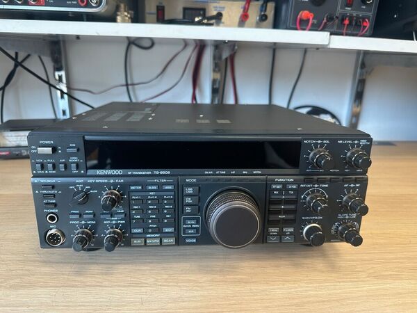 KENWOOD TS 850 S HF ALL MODE ACCORDAATORE AUTOMATICO INTERNO OTTIMO