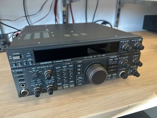 KENWOOD TS 850 S HF ALL MODE ACCORDAATORE AUTOMATICO INTERNO OTTIMO