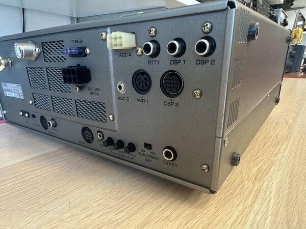 KENWOOD TS 850 S HF ALL MODE ACCORDAATORE AUTOMATICO INTERNO OTTIMO