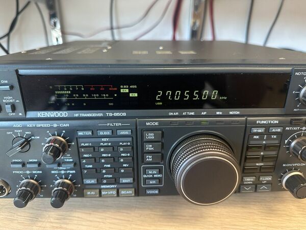 KENWOOD TS 850 S HF ALL MODE ACCORDAATORE AUTOMATICO INTERNO OTTIMO