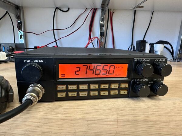 RANGER RCI 2950 CB HF ALL MODE 26-32 HZ OTTIMO CON IMBALLO