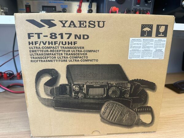 YAESU FT 817 ND QUADRIBANDA ALL MODE ULTIME SEIRE COME NUOVO CON ACCESSORI E IMBALLO GARANZIA CSY AND SON