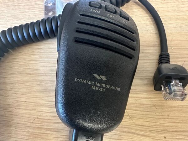 YAESU FT 817 ND QUADRIBANDA ALL MODE ULTIME SEIRE COME NUOVO CON ACCESSORI E IMBALLO GARANZIA CSY AND SON