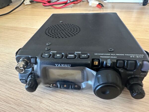 YAESU FT 817 ND QUADRIBANDA ALL MODE ULTIME SEIRE COME NUOVO CON ACCESSORI E IMBALLO GARANZIA CSY AND SON