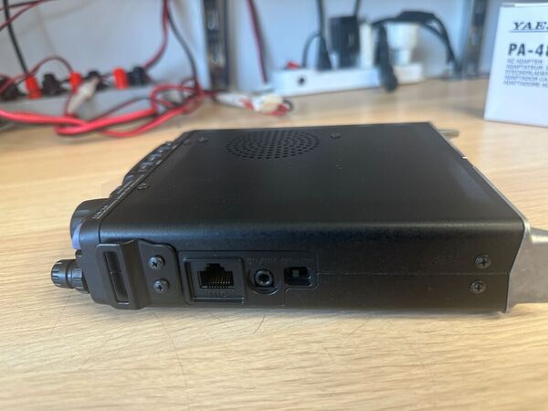 YAESU FT 817 ND QUADRIBANDA ALL MODE ULTIME SEIRE COME NUOVO CON ACCESSORI E IMBALLO GARANZIA CSY AND SON