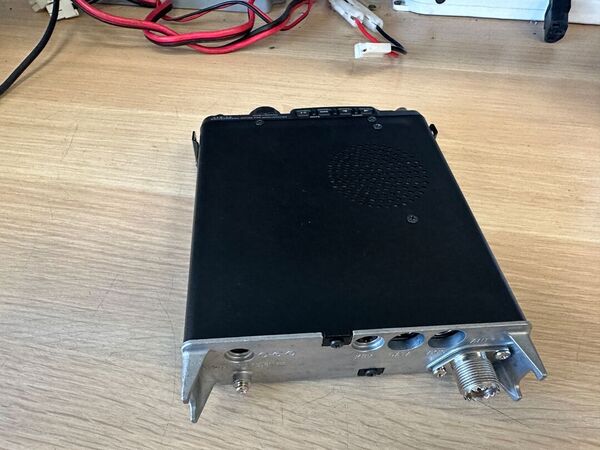 YAESU FT 817 ND QUADRIBANDA ALL MODE ULTIME SEIRE COME NUOVO CON ACCESSORI E IMBALLO GARANZIA CSY AND SON