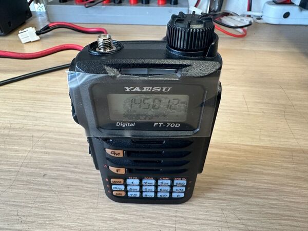 YAESU FT 70 DR/DE BIBANDA 144 430 PORTATILE ANALOGICO DIGITALE C4FM COME NUOVO DA DEMO IMBALLO E GARANZIA CSY AND SON UN ANNO