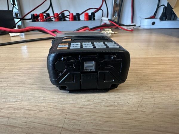 YAESU FT 70 DR/DE BIBANDA 144 430 PORTATILE ANALOGICO DIGITALE C4FM COME NUOVO DA DEMO IMBALLO E GARANZIA CSY AND SON UN ANNO