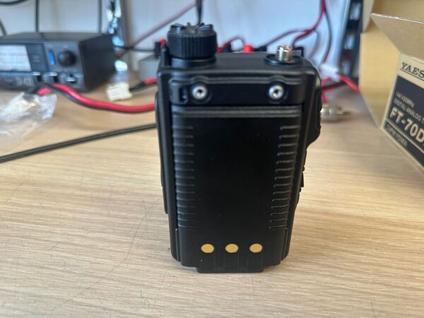YAESU FT 70 DR/DE BIBANDA 144 430 PORTATILE ANALOGICO DIGITALE C4FM COME NUOVA CON IMBALLO E GARANZIA CSY AND SON