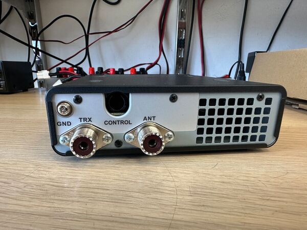 YAESU FC 50 ACCORDATORE AUTOMATICO DI LINEA HF E 50 MHZ COME NUOVO CON IMBALLO E GARANZIA CSY AND SON