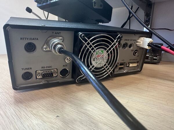 YAESU FT DX 10 HF E 50 MHZ ALL MODE OTTIMO CON IMBALLO