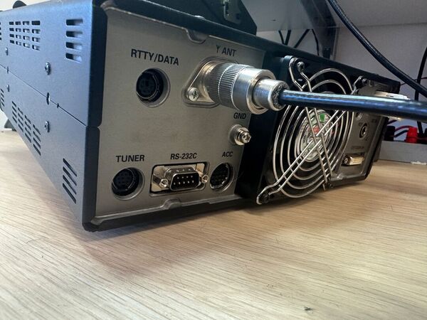 YAESU FT DX 10 HF E 50 MHZ ALL MODE OTTIMO CON IMBALLO