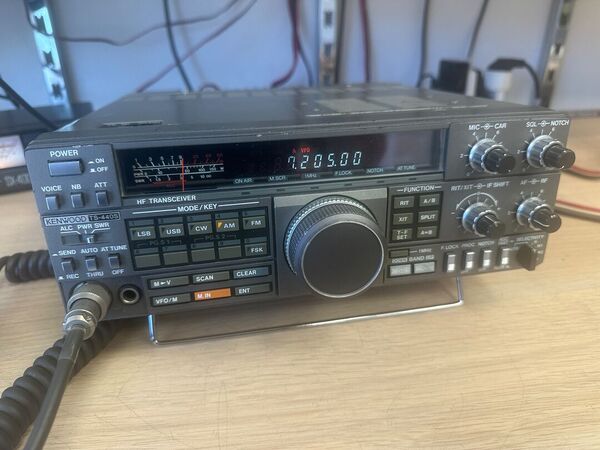 KENWOOD TS 440 S AT HF ALL MODE ACCORDATORE AUTOMATICO INTERNO E FILTRO CW OTTIMO
