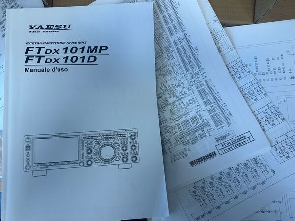 YAESU FT DX 101 MP HF E 50 MHZ ALL MODE 200 WATT COME NUOVO CON IMBALLI R FILTRO SSB