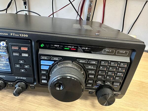 YAESU FT DX 1200 HF E 50 MHZ ALL MODE OTTIMO CON IMBALLO